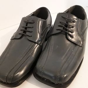Bolano Grey Square Toe Shoe Business Wms Size 3